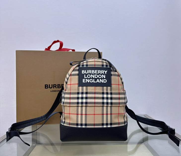 Picture of Burberry Handbags _SKUfw163583685fw
